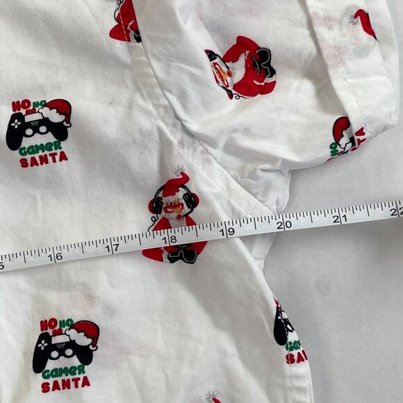 NWT Denim & Flower Santa Gamer Button Down Short Sleeve Christmas Shirt Size M - Picture 12 of 13